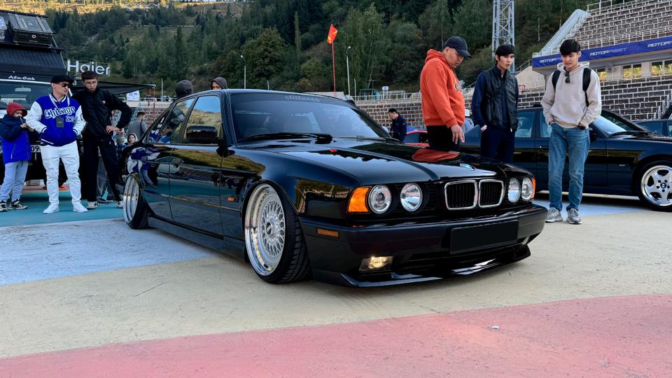 10 000 dollargacha bo‘lgan BMW. O‘zbekistonda nima sotib olish mumkin?