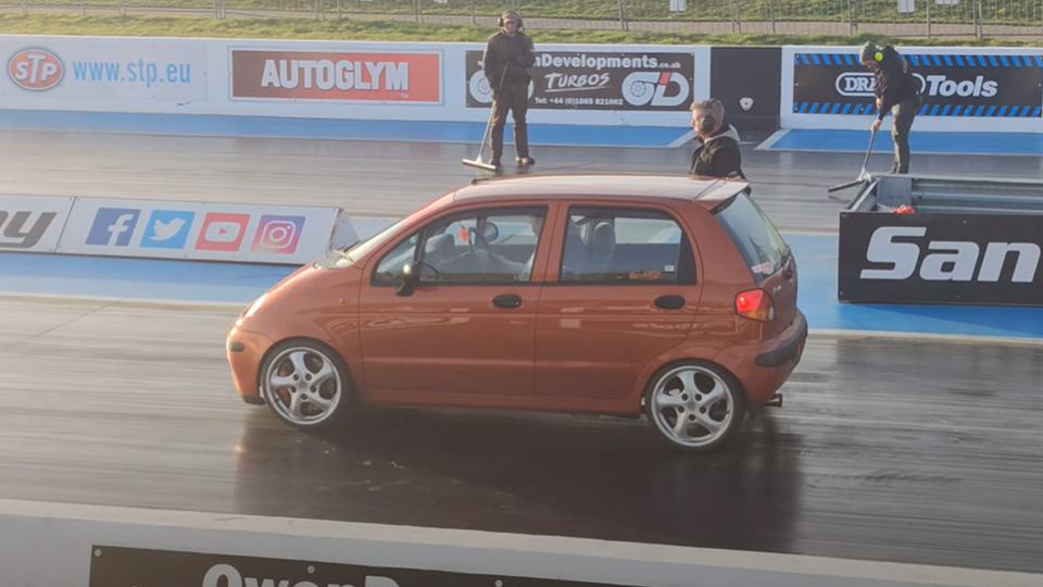 В Daewoo Matiz установили мощный двигатель