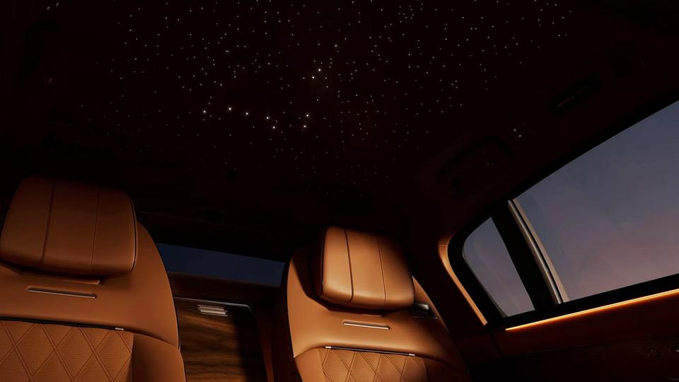 В Китае презентовали нового конкурента «Майбаху»