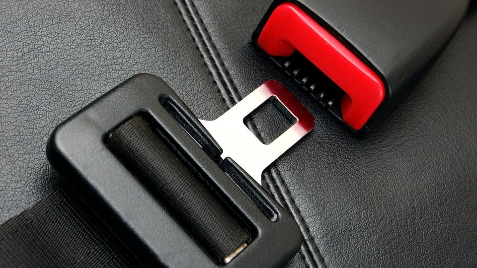 Определённым категориям водителей могут разрешить не пристёгиваться