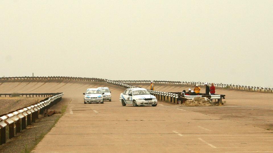 Cobalt Qozog‘istondagi poyga trassasida kuzatildi