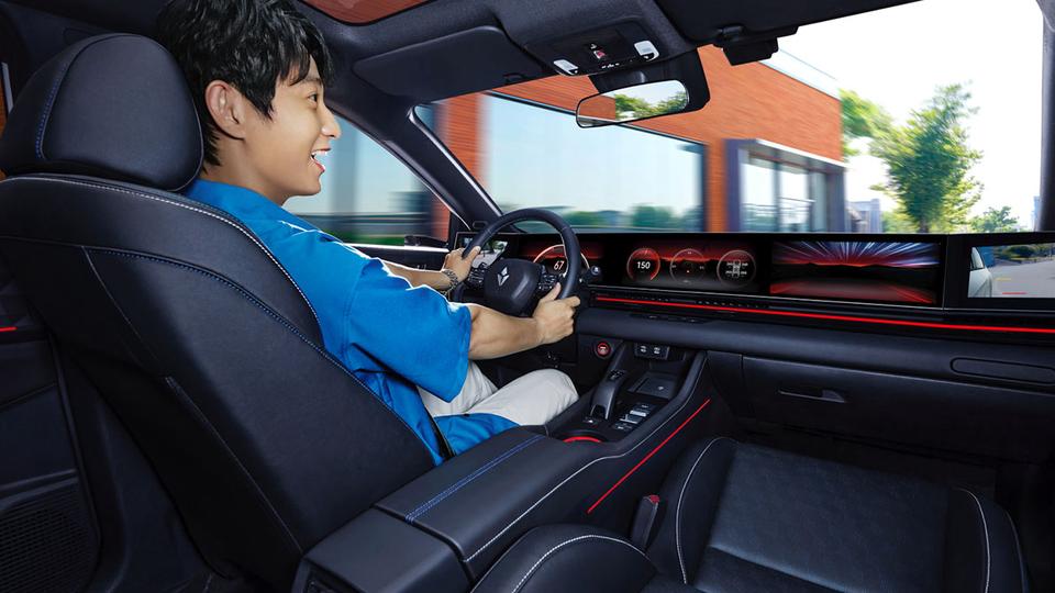 Honda Crider yaratuvchilaridan: salonida beshta ekranli yangi elektromobil