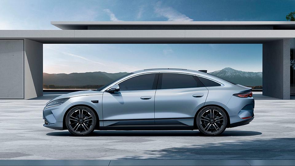 Yangi BYD Qin L EV elektromobili qanday ko‘rinishga ega bo‘ladi?