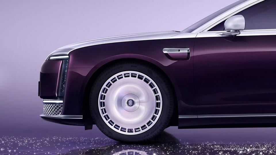 В Китае презентовали нового конкурента «Майбаху»