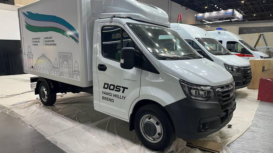 В Узбекистане представили новую марку Dost для коммерческих авто