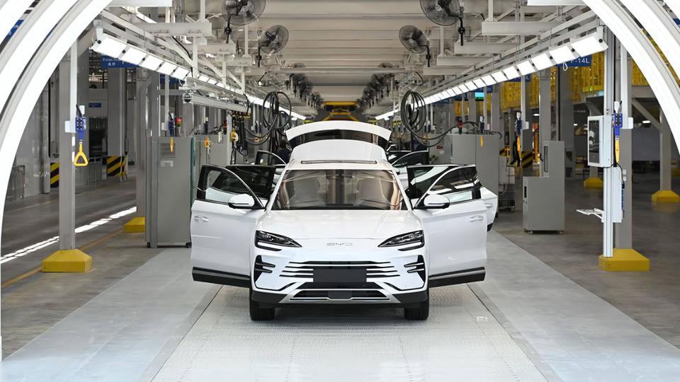 Запуск производства BYD в Узбекистане: будут ли машины дешевле?