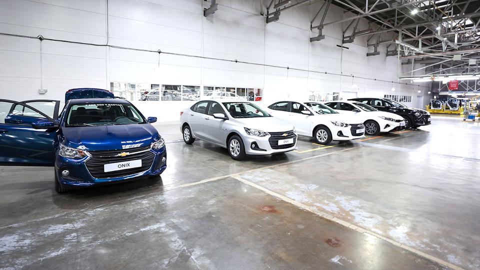 Chevrolet Onix в Казахстане стоит дешевле, чем в Узбекистане