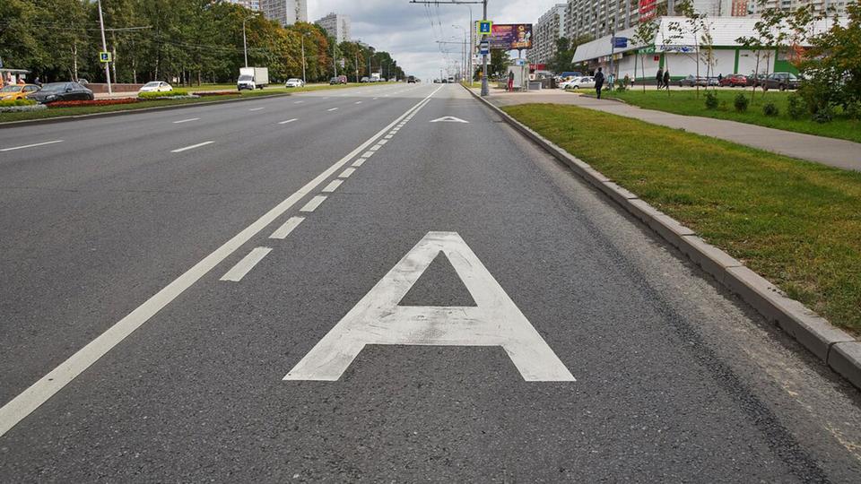 В Узбекистане хотят повысить штраф за движение по автобусной полосе