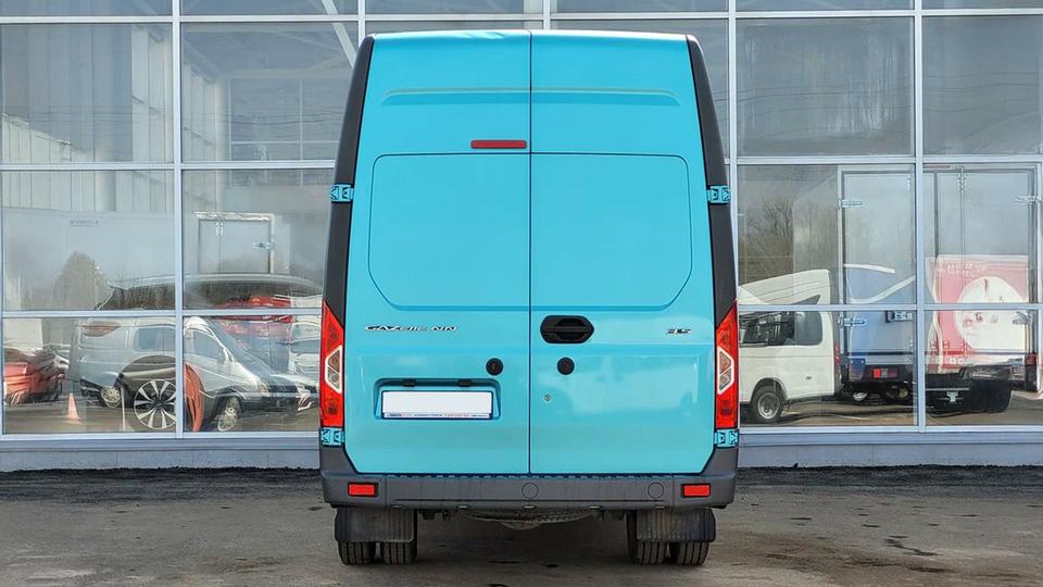 В Узбекистане представили новую марку Dost для коммерческих авто