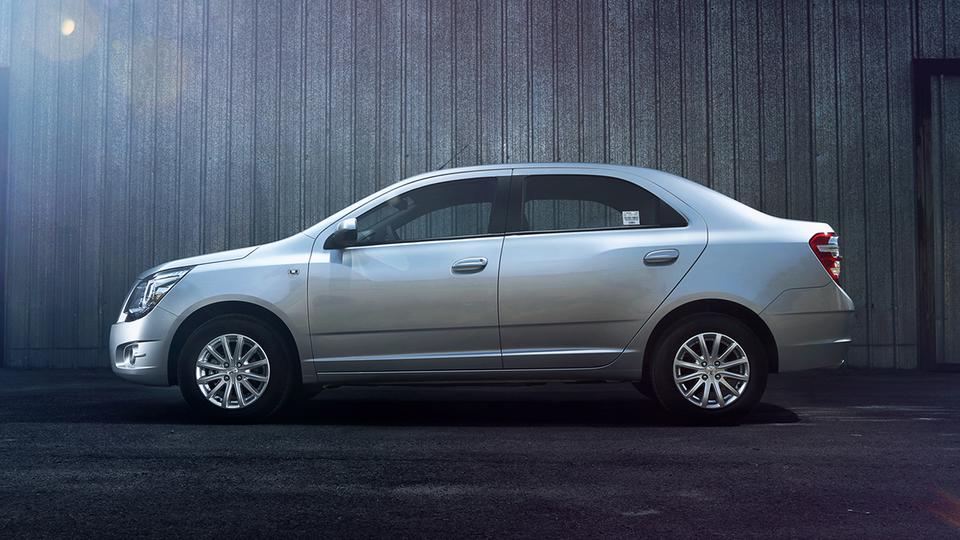 Chevrolet Cobalt: обзор, цены и технические характеристики