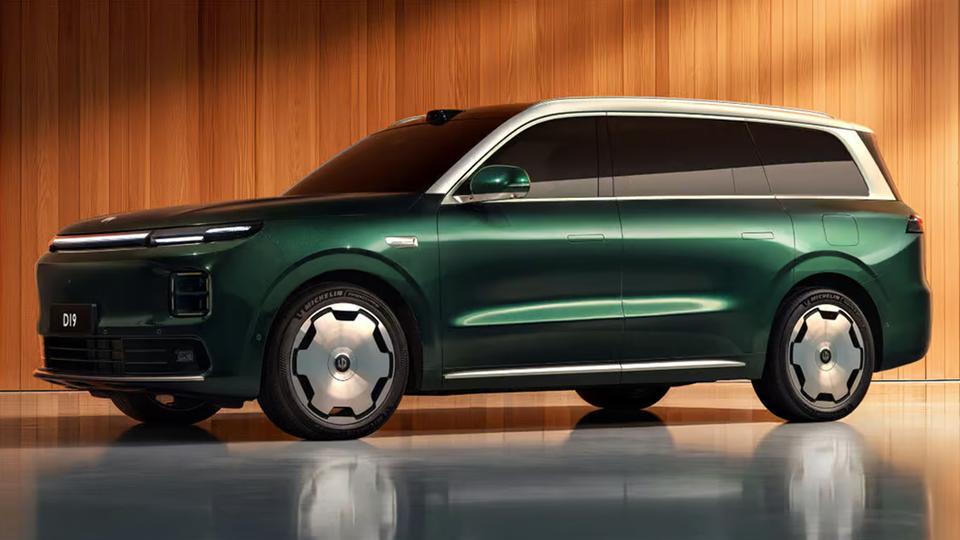 Leapmotor kompaniyasi uzoq masofa bosib o‘tishga qodir D19 modelini taqdim etdi