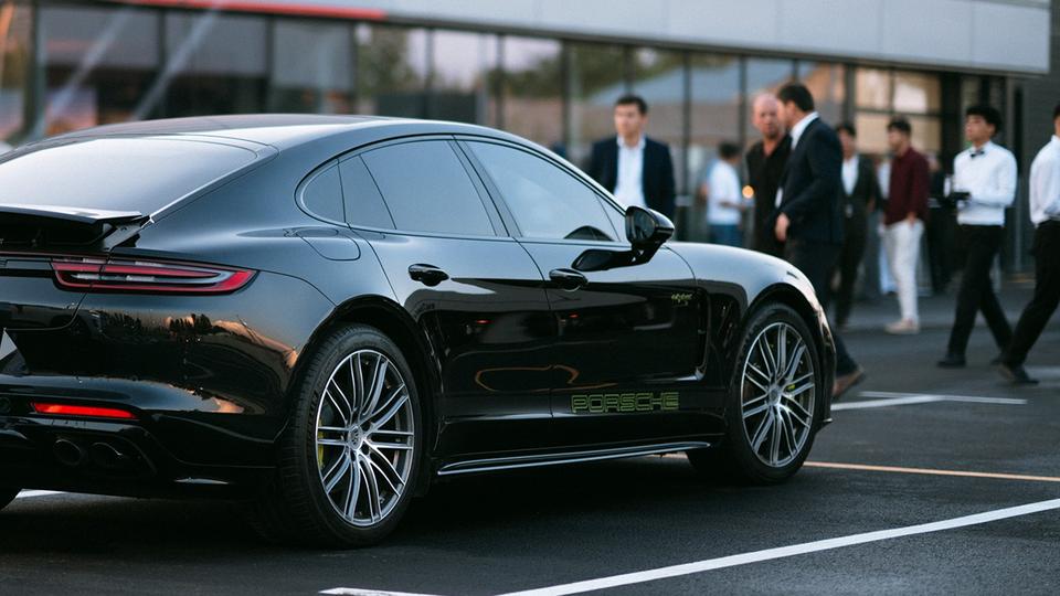 В Ташкенте открылся Porsche Centre