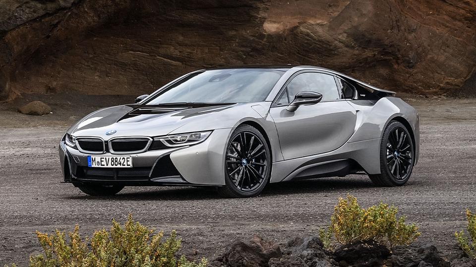 BMW i8: обзор, особенности и характеристики