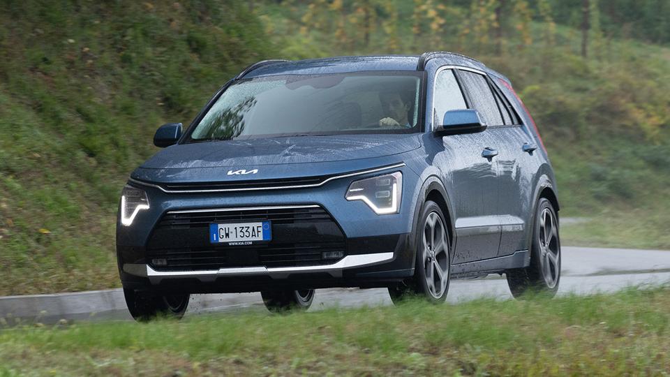 Italiyaliklar Kia Niro gibridini gazga o‘tkazdilar