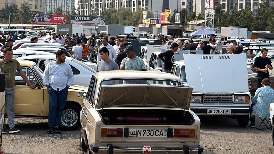 Старым автомобилям закроют въезд в крупные города