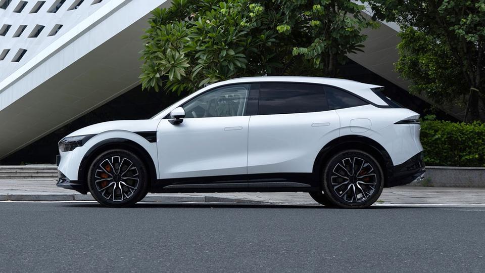 Новый электрокроссовер Zeekr 7Х: что о нём известно?