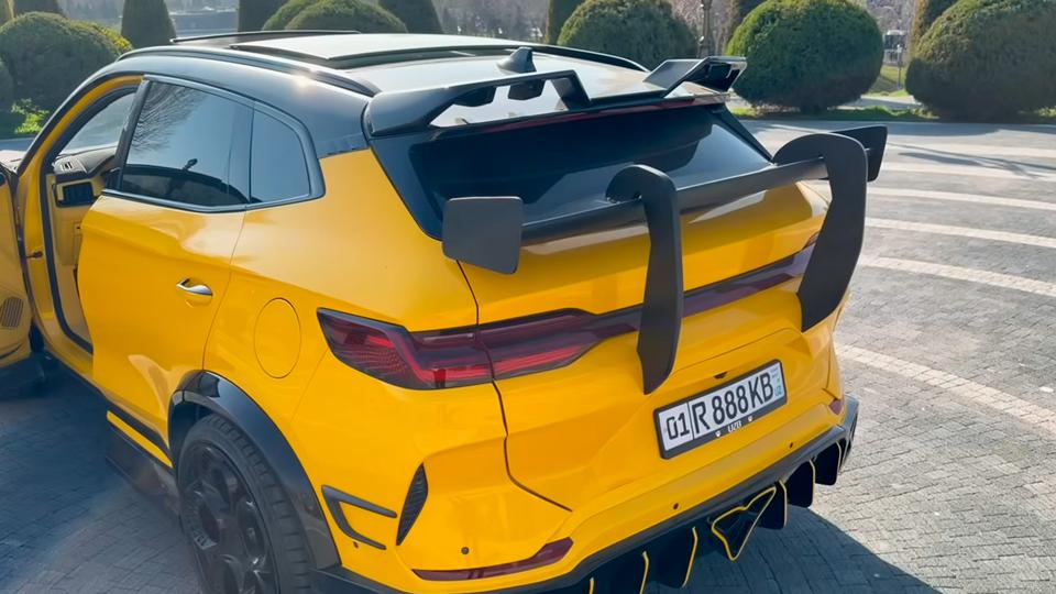 Ташкентские мастера переделали BYD в Lamborghini Urus