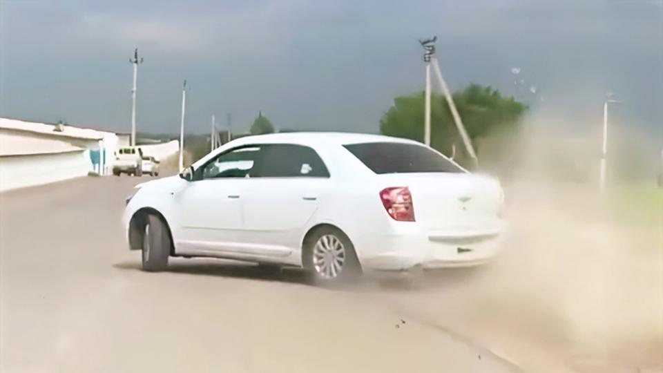 В Узбекистане водителей будут наказывать за агрессивное вождение