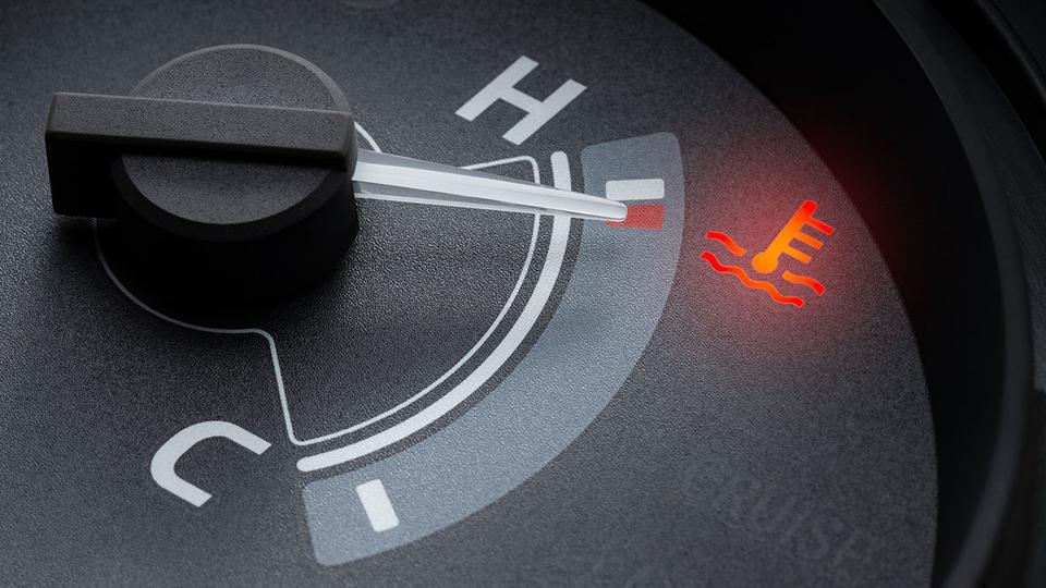 Что делать, если замёрзла вода в радиаторе?