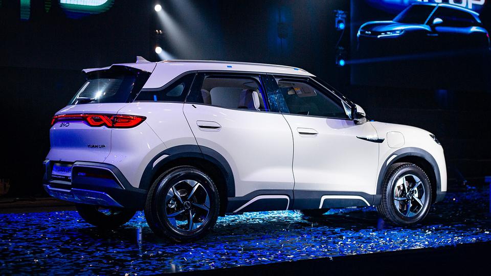 В Джизаке начнут выпускать BYD Yuan Up