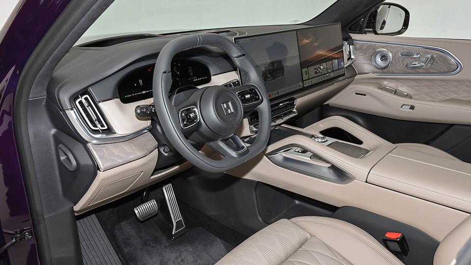 Как будет выглядеть салон нового Zeekr 8X?