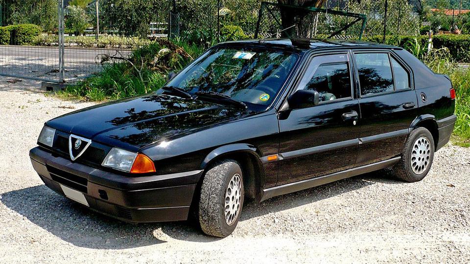 Редкие авто в продаже на Avtoelon.uz: Alfa Romeo 33 за $1800