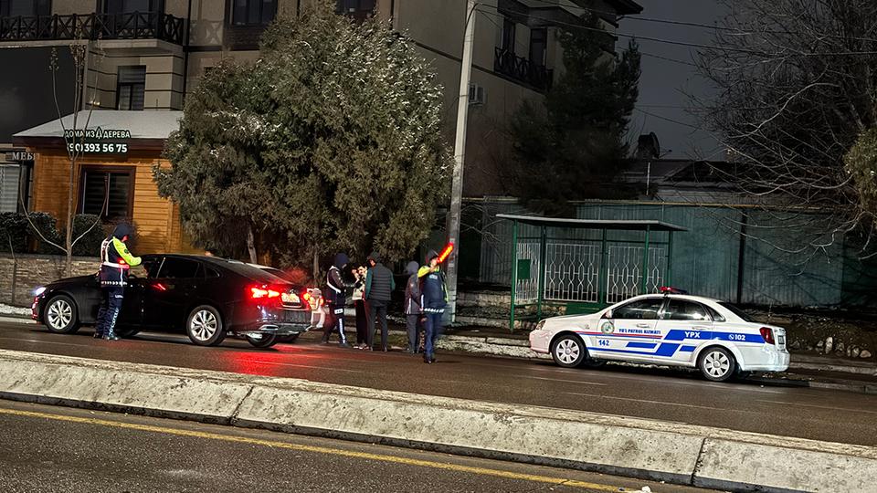 O‘zbekistonda yo‘l qoidabuzarlarga qarshi yangi tizim: 12 jarima balli uchun haydovchilik guvohnomasidan mahrum qilish
