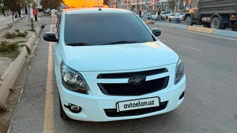 Что опасно указывать и какие фото отправлять при продаже авто