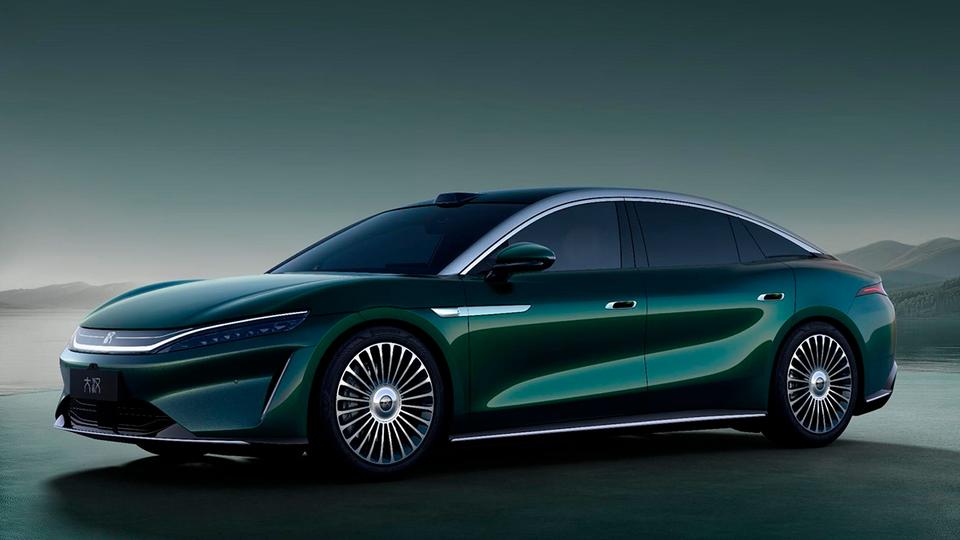BYD показала новый флагманский седан Da Han