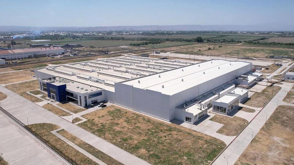 O‘zbekistonda avtomobillarni bojxonadan o‘tkazish qimmatlashdi