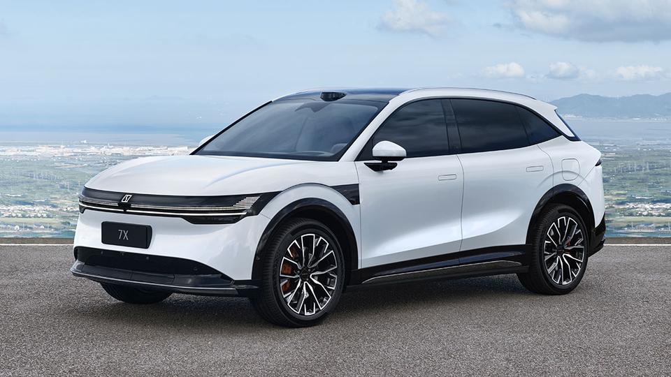 Yangi Zeekr 7X elektrokrossoveri haqida nimalar ma’lum?