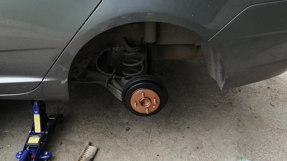 Chevrolet Cobalt: обзор, цены и технические характеристики