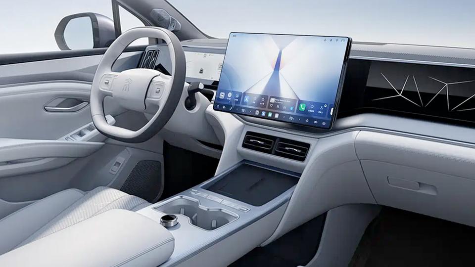 Как выглядит салон нового BYD Song Ultra