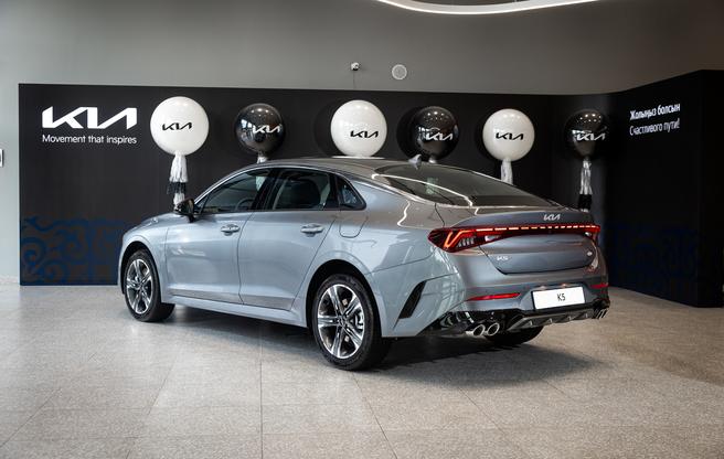 KIA K5