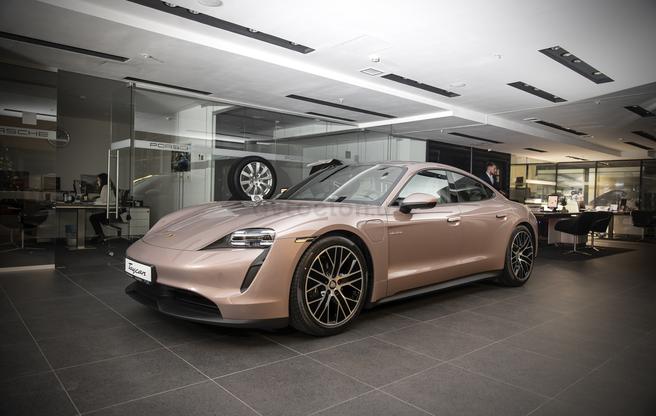 Porsche Tycan