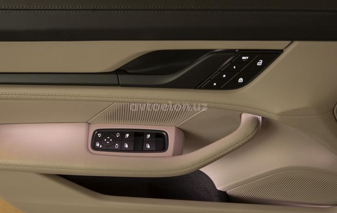Porsche Tycan