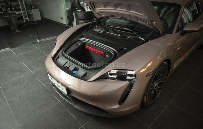 Porsche Tycan