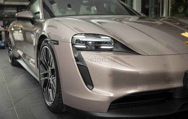 Porsche Tycan