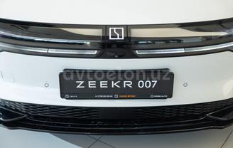 Zeekr 007
