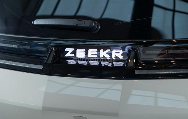 Zeekr X