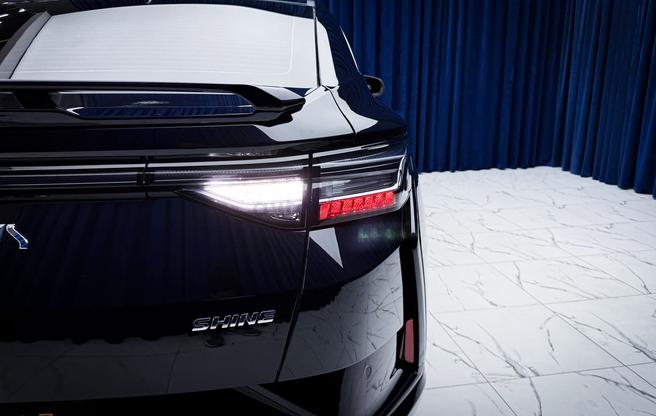 Dong Feng Aeolus Shine