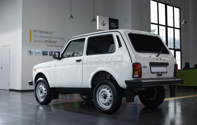 LADA Niva Legend