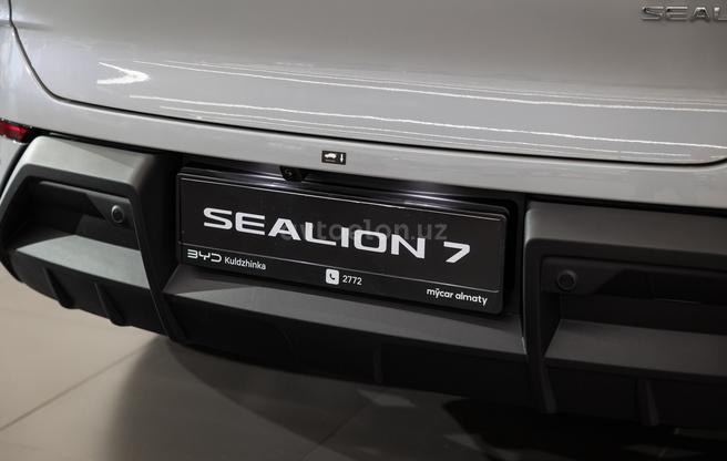 BYD Sealion