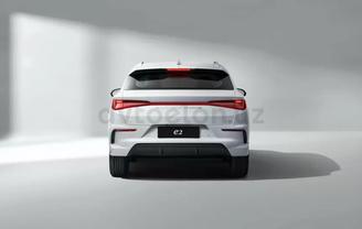 BYD E2