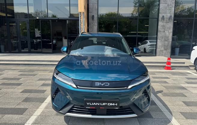 BYD Yuan up DM-i