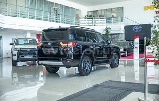 TOYOTA Land Cruiser 300 GR