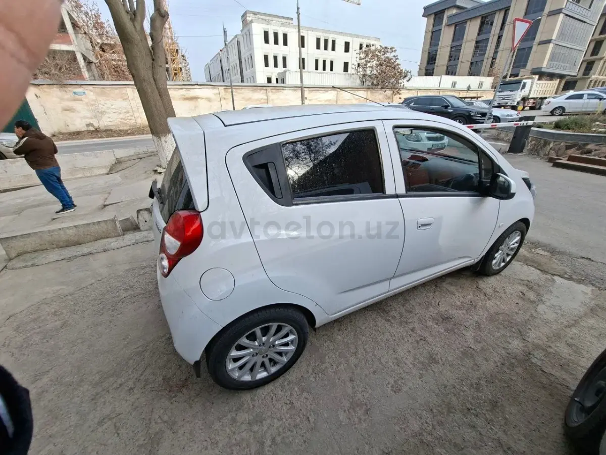 Chevrolet Spark,  3 позиция