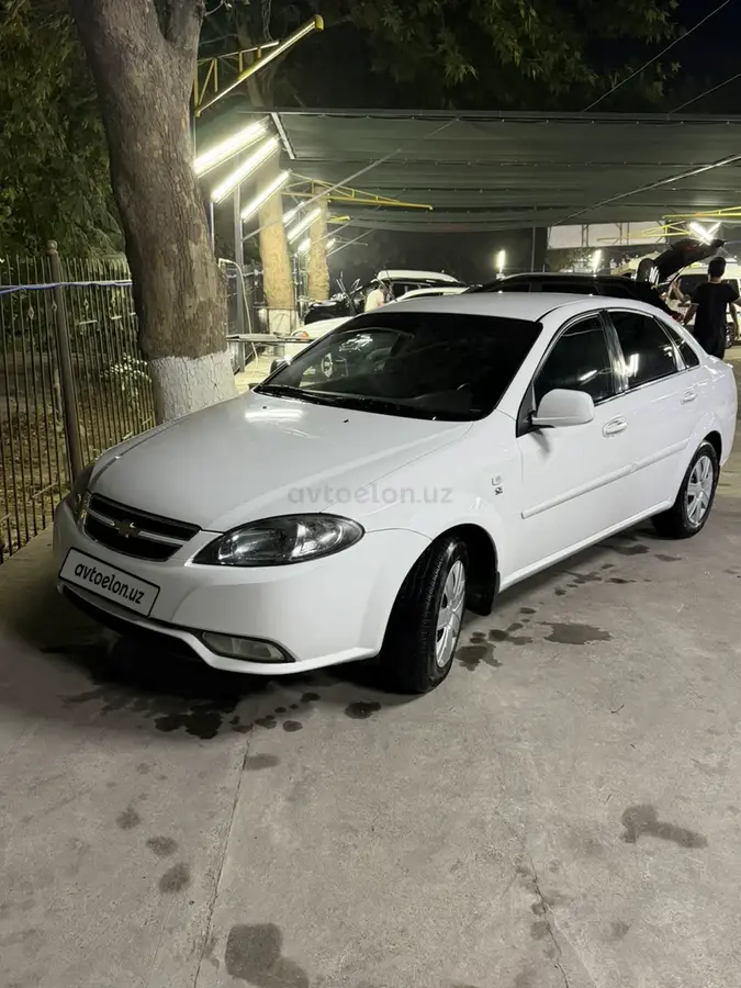 Chevrolet Gentra,  2 позиция