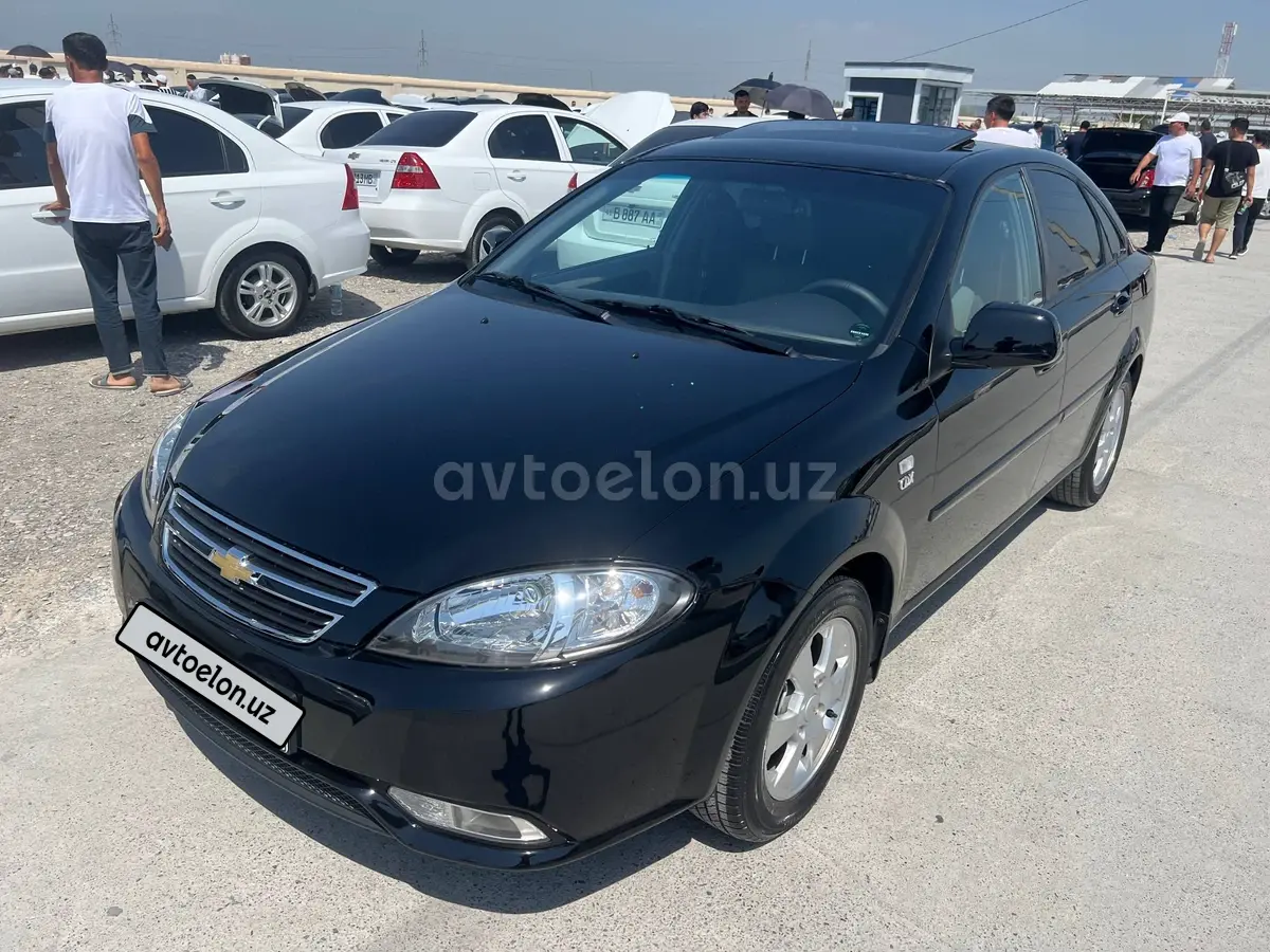 Chevrolet Gentra,  3 позиция