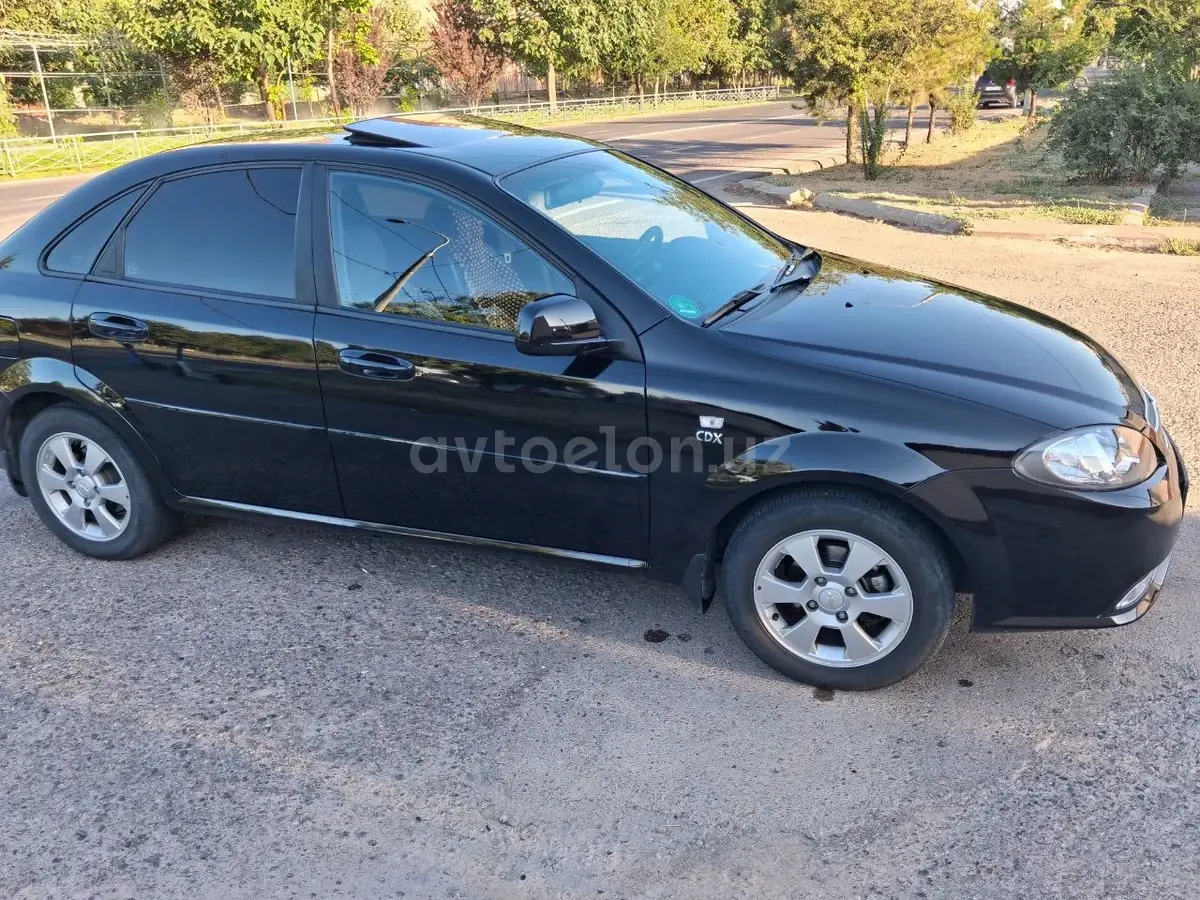 Chevrolet Gentra,  3 позиция